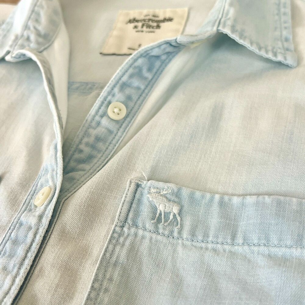 Abercrombie & Fitch 100% Cotton Light Blue Denim Quarter Button-up Shirt Sz S - Picture 7 of 16